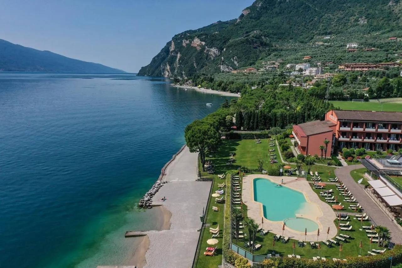 Hotel Du Lac Limone sul Garda 4*,