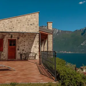 Limone Villa